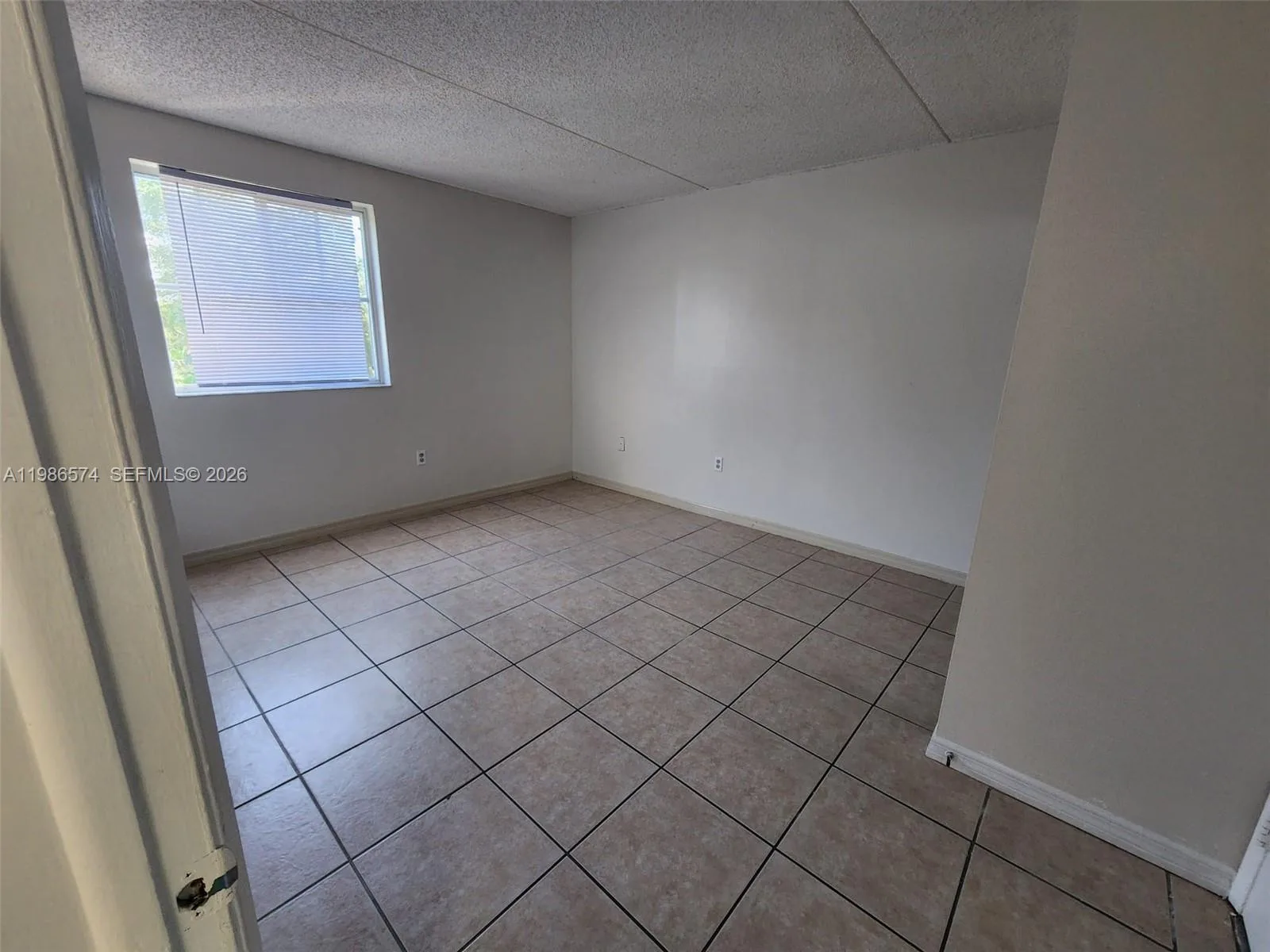 6195 NW 186th St # 309, Hialeah, FL 33015 photo 8