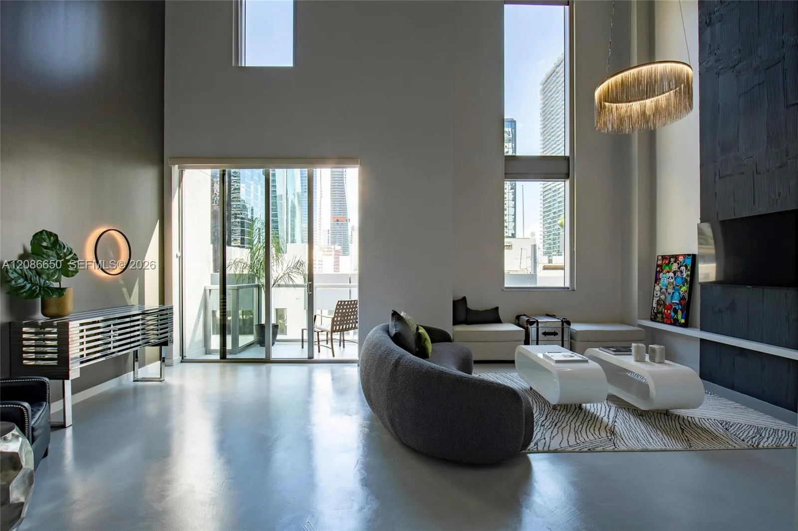 1060 Brickell Ave # 1015, Miami, FL 33131