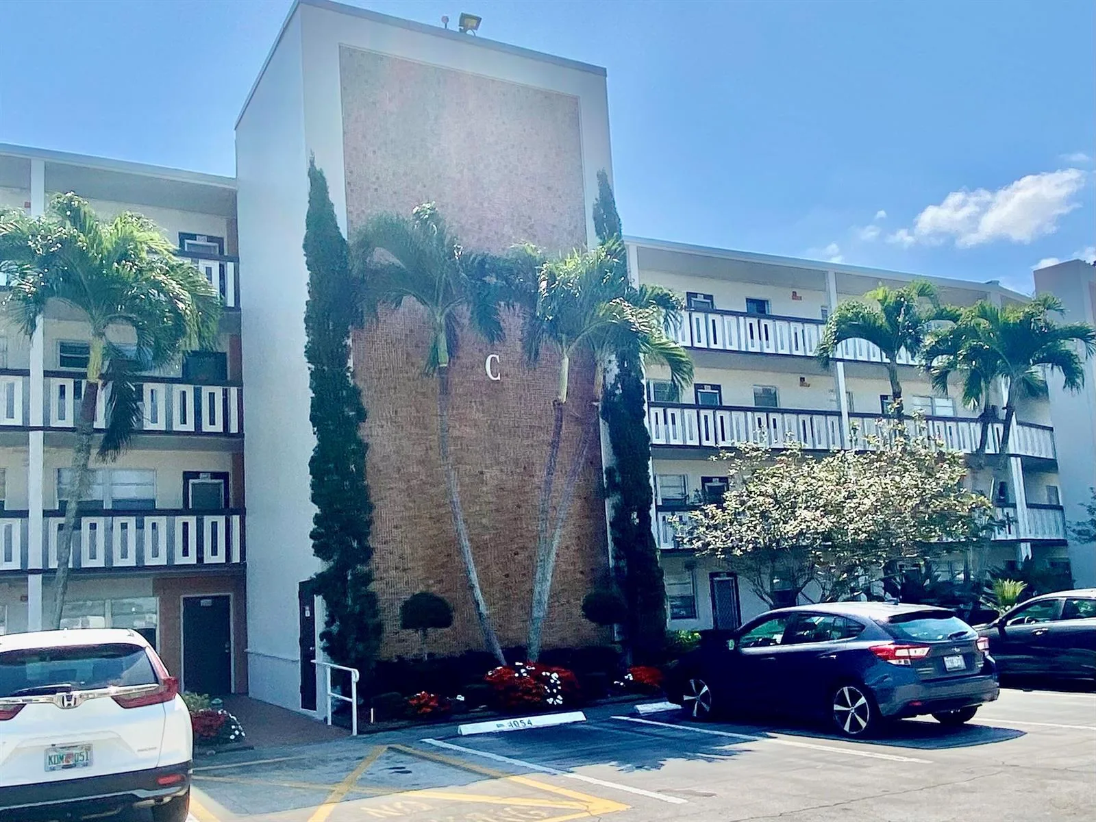 4052 Hythe C, Boca Raton, FL 33434