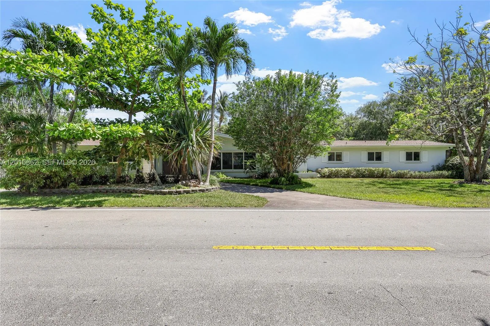 7800 SW 132nd St, Pinecrest, FL 33156