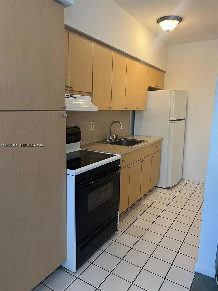 12605 NE 13th Ave # 6, North Miami, FL 33161