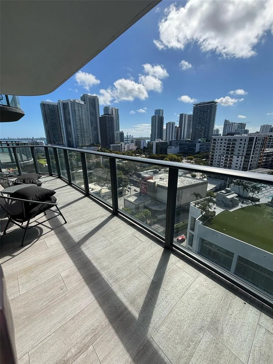 121 NE 34th St # 1503, Miami, FL 33137 photo 2