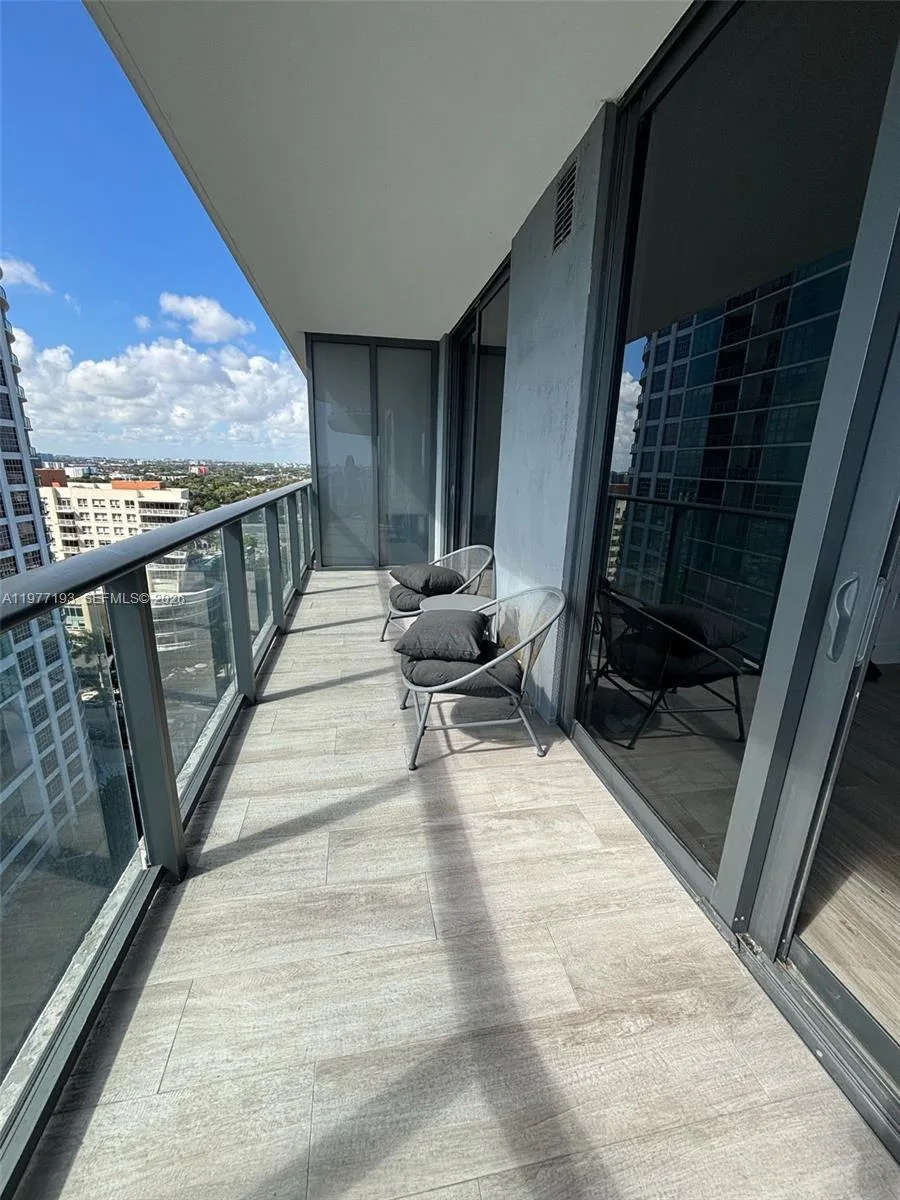 121 NE 34th St # 1503, Miami, FL 33137 photo 3