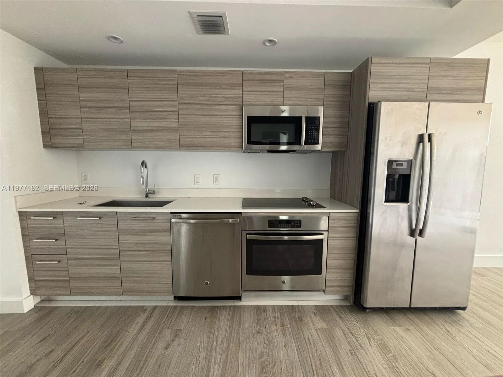 121 NE 34th St # 1503, Miami, FL 33137 photo 4