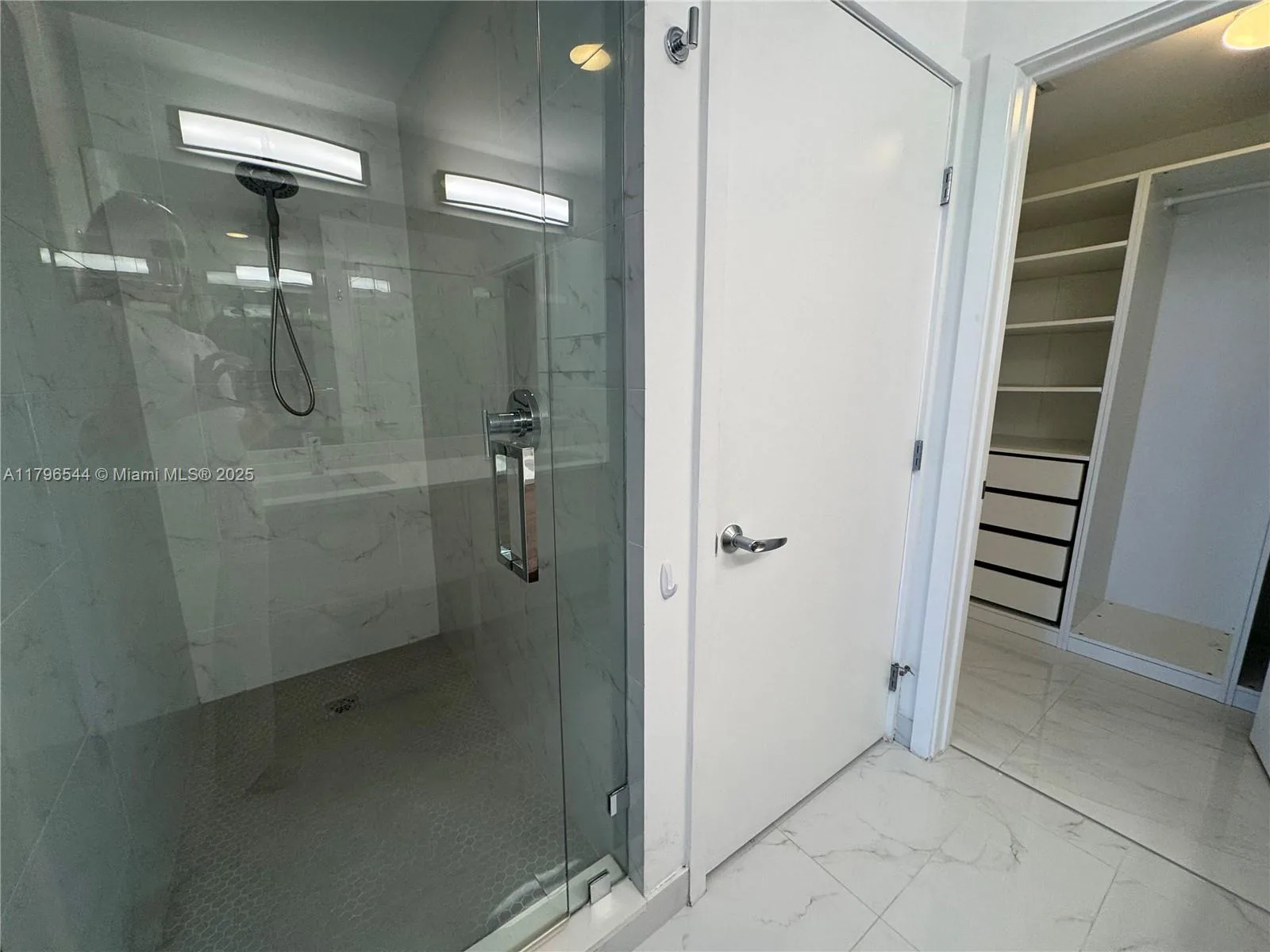 16385 Biscayne Blvd # 1806 +1 parking, North Miami Beach, FL 33160 photo 10