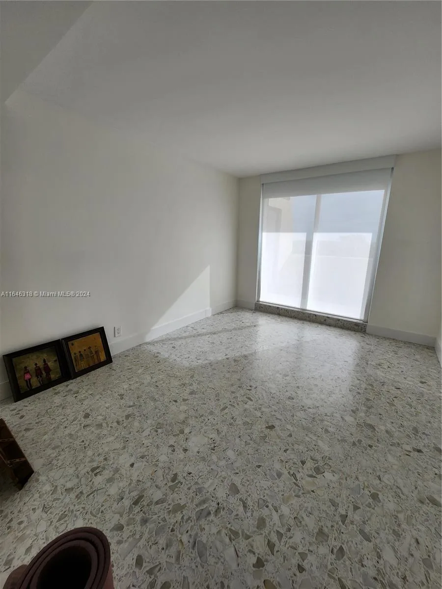 2555 Collins Ave # 306, Miami Beach, FL 33140 photo 10