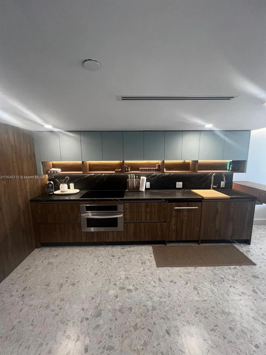 2555 Collins Ave # 306, Miami Beach, FL 33140 photo 12