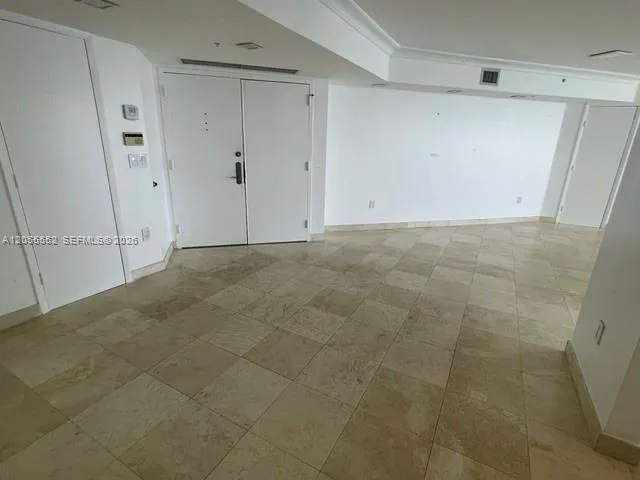 6301 Collins Ave # 2402, Miami Beach, FL 33141 photo 4