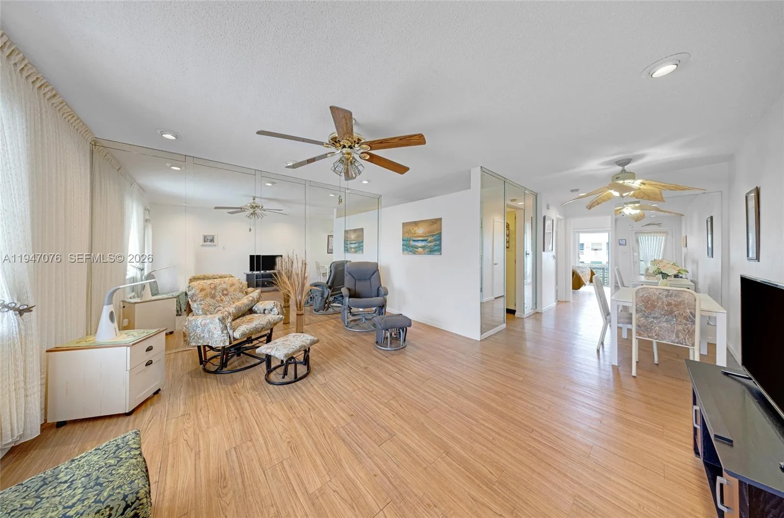 15600 NE 6th Ave # 28D, Miami, FL 33162 photo 4