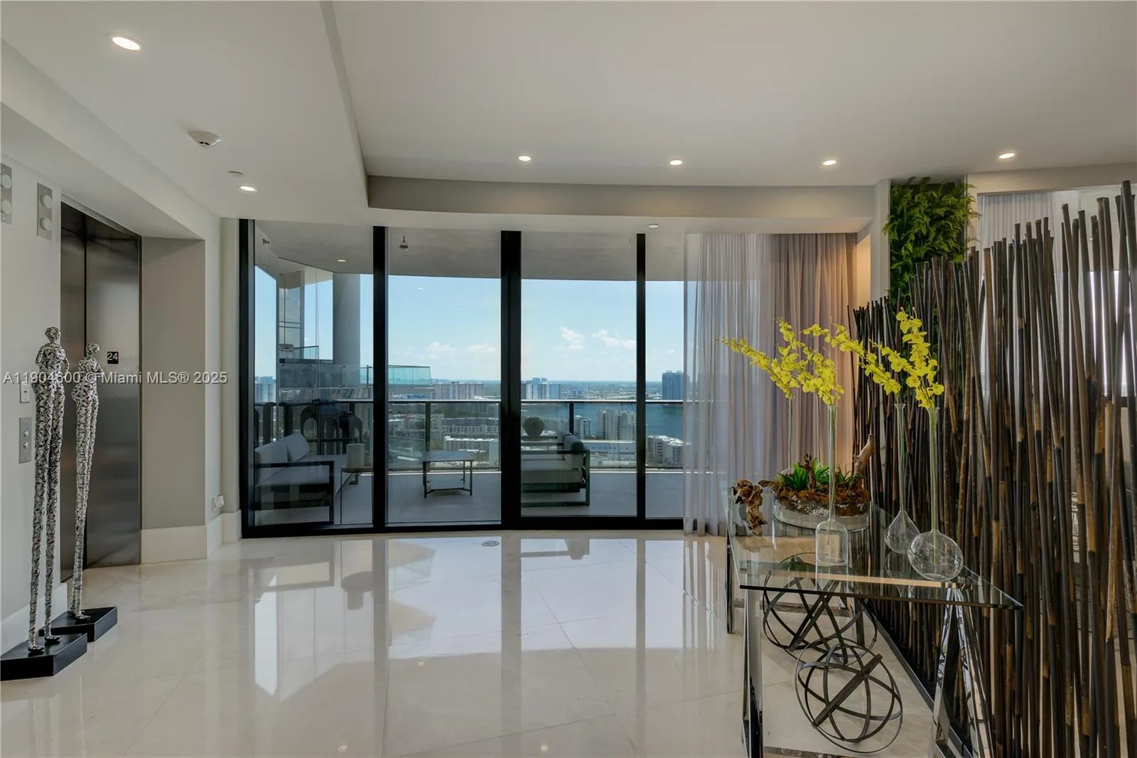 18555 Collins Ave # 2403, Sunny Isles Beach, FL 33160 photo 2