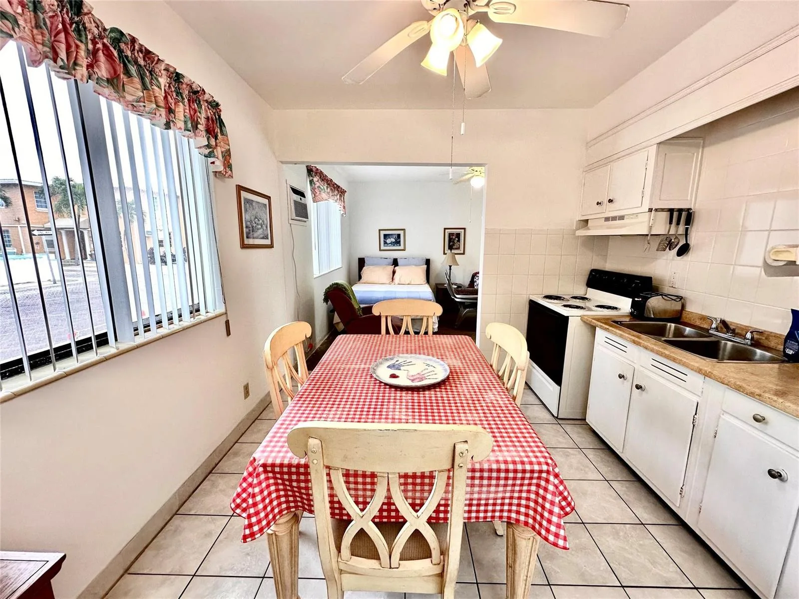 2212 N Surf Road, Hollywood, FL 33019 photo 13