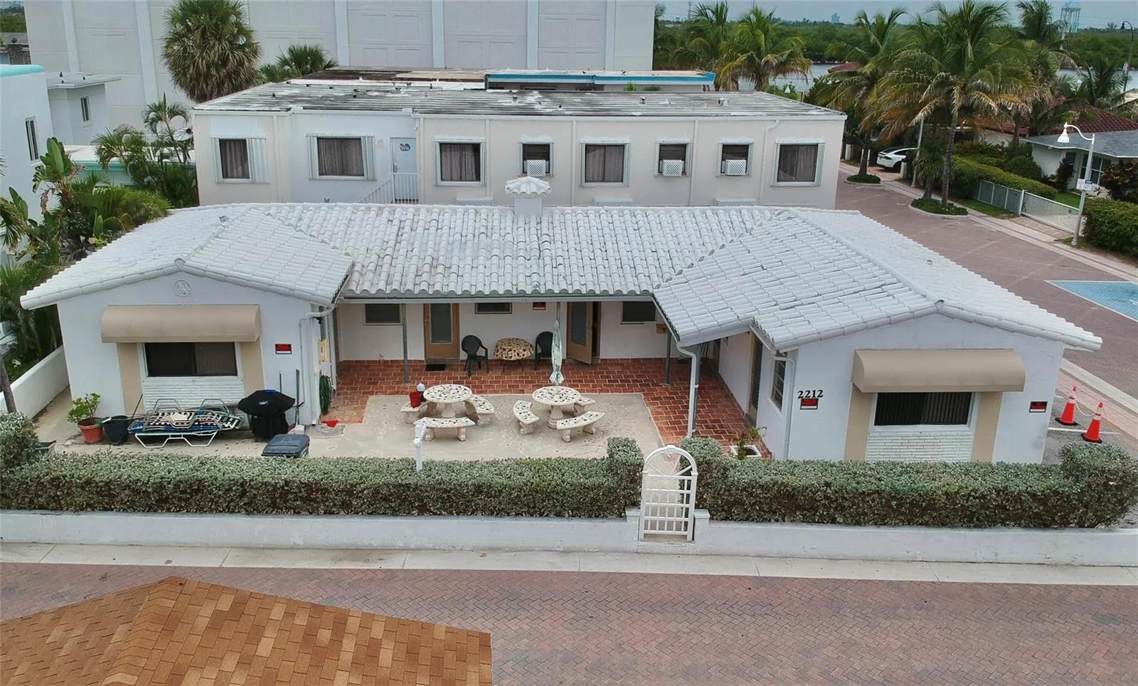 2212 N Surf Road, Hollywood, FL 33019 photo 2