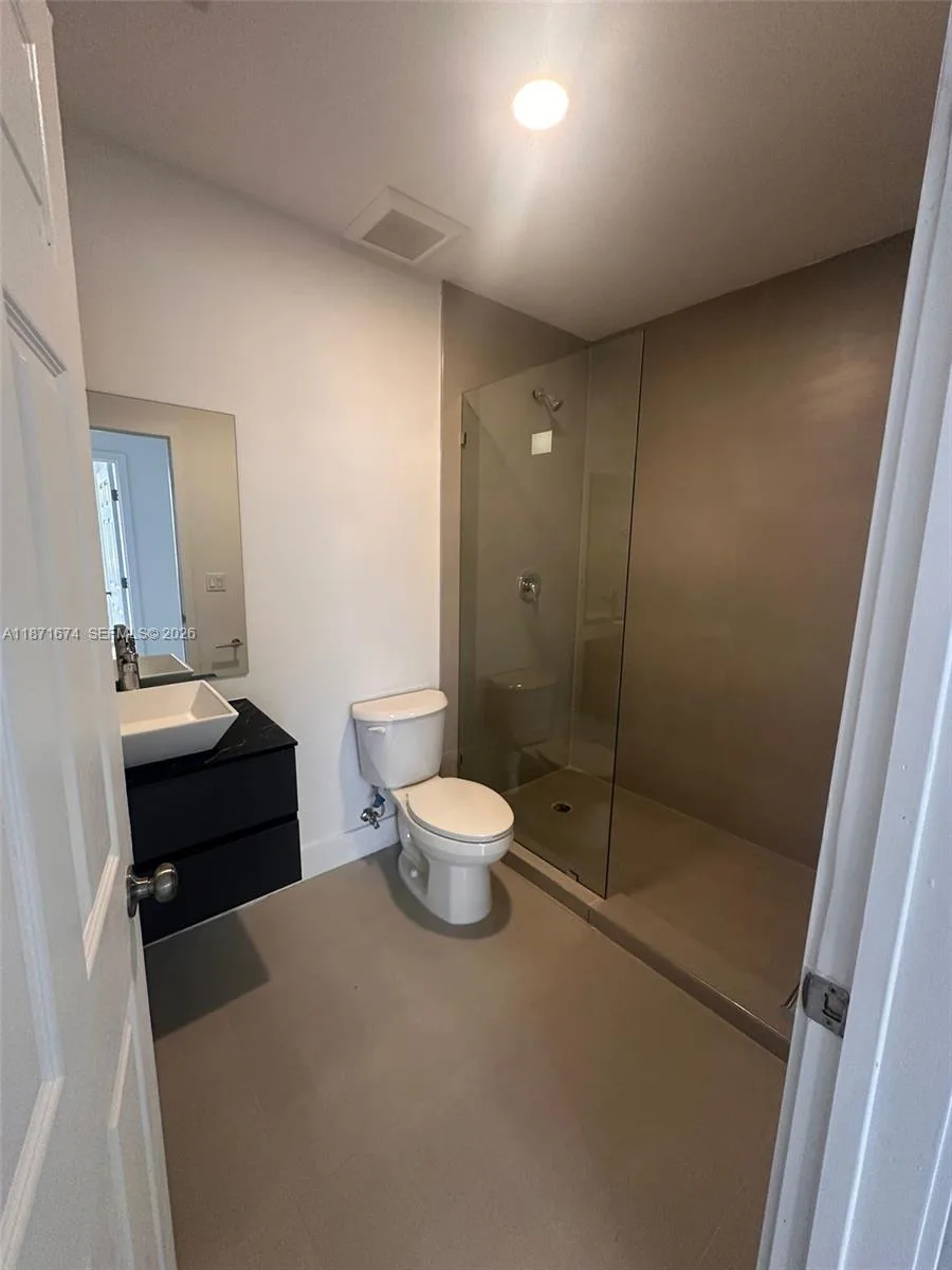 532 NW 17th Ave, Fort Lauderdale, FL 33311 photo 11