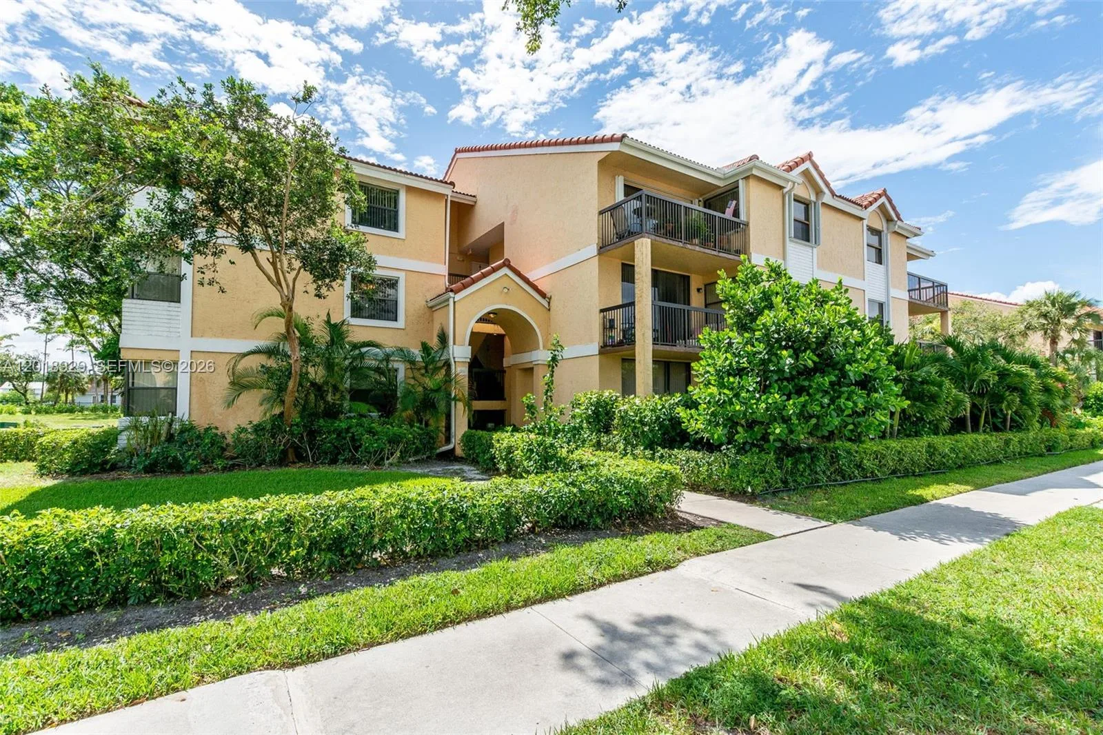 5721 Riverside Dr # 202B5, Coral Springs, FL 33067