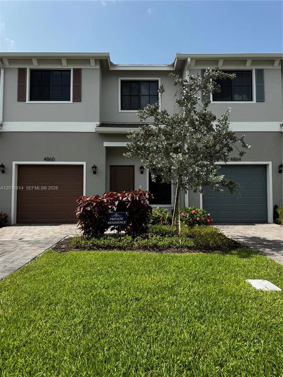4860 Dillion St # 4860, Lake Worth, FL 33463