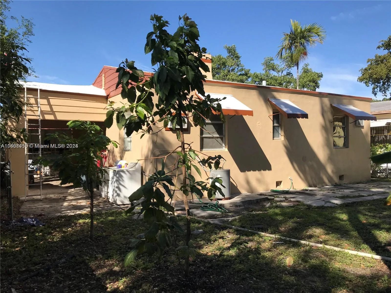 1810 NW 16th Ter, Miami, FL 33125 photo 5