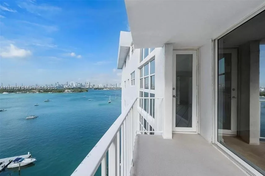 1228 West Ave # 1415, Miami Beach, FL 33139