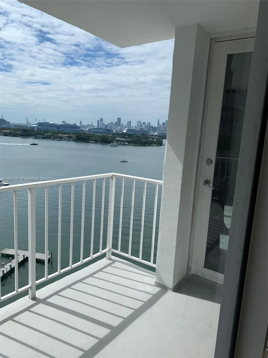 1228 West Ave # 1415, Miami Beach, FL 33139 photo 3