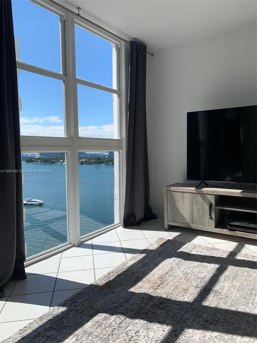 1228 West Ave # 1415, Miami Beach, FL 33139 photo 4