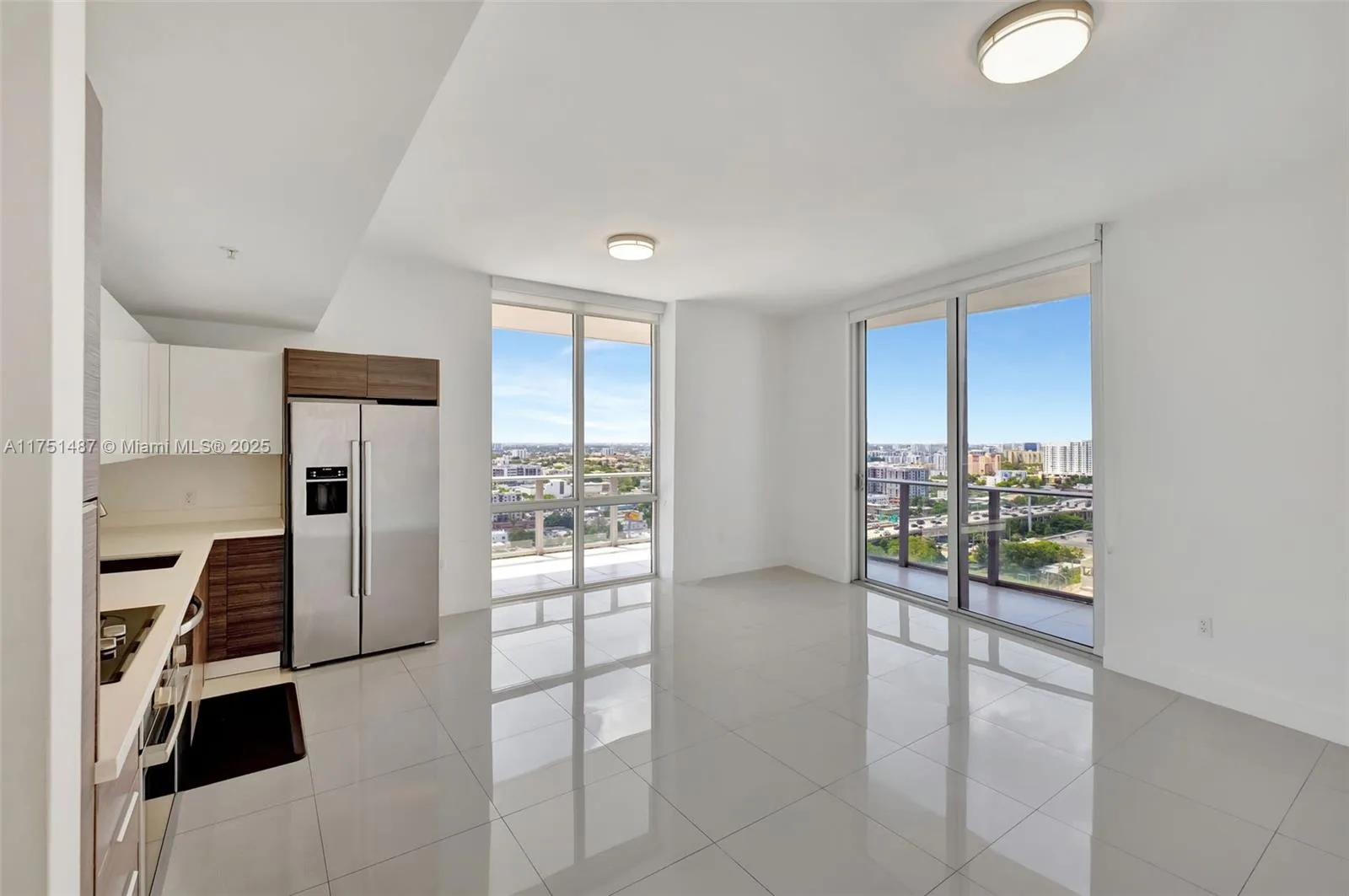1010 SW 2nd Ave # LPH05, Miami, FL 33130