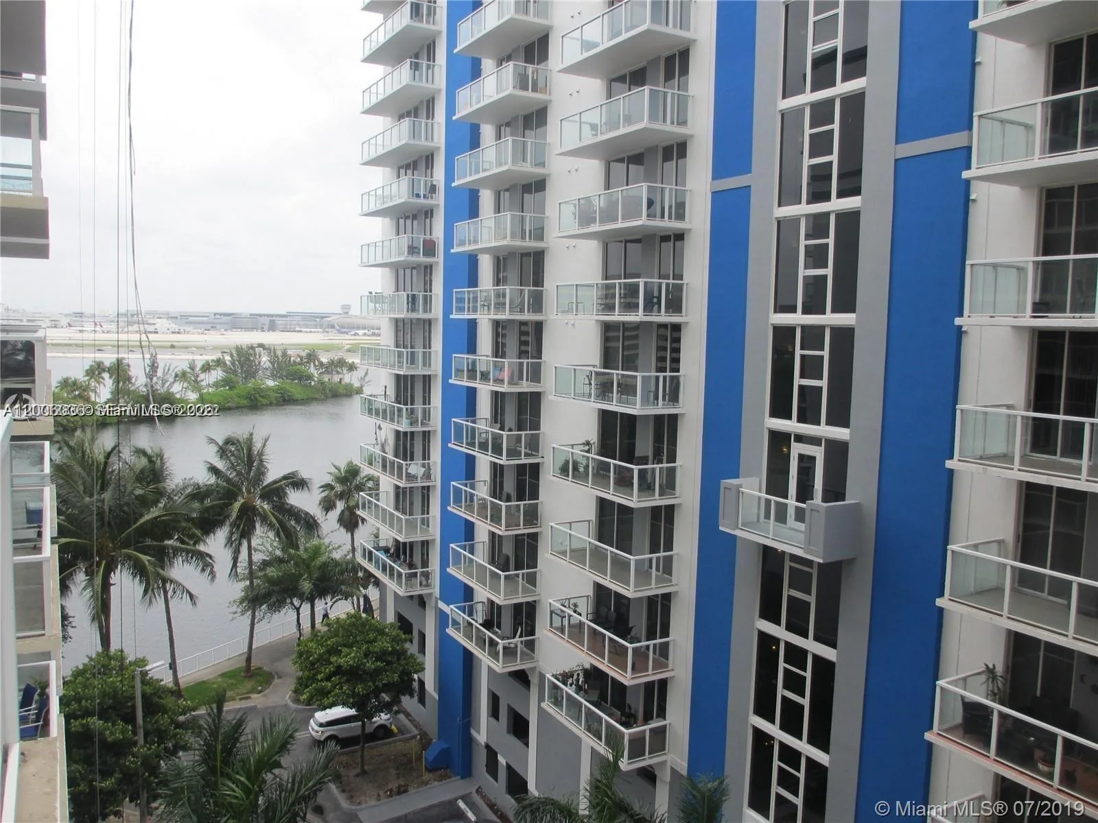 5091 NW 7th St # 807, Miami, FL 33126