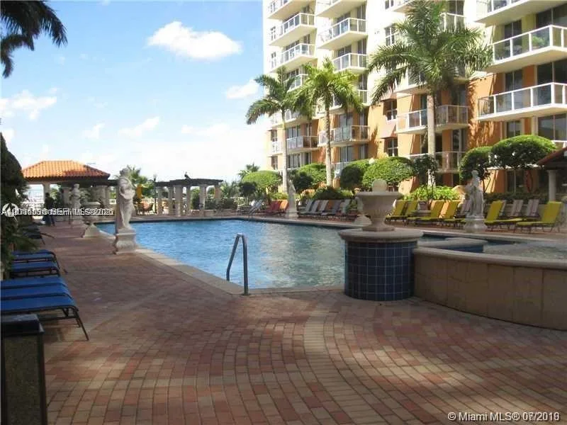 5091 NW 7th St # 807, Miami, FL 33126 photo 9