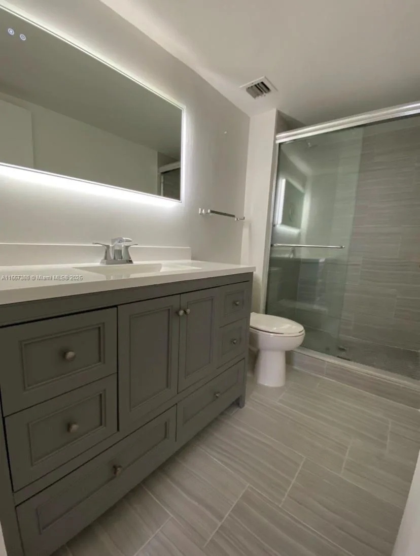 13499 Biscayne Blvd # 1507, North Miami, FL 33181
