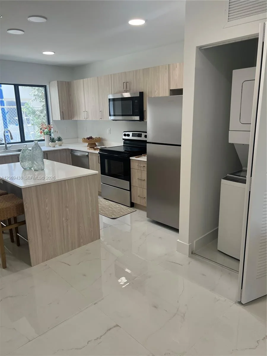 7462 W 4th Ave # 108, Hialeah, FL 33014 photo 8