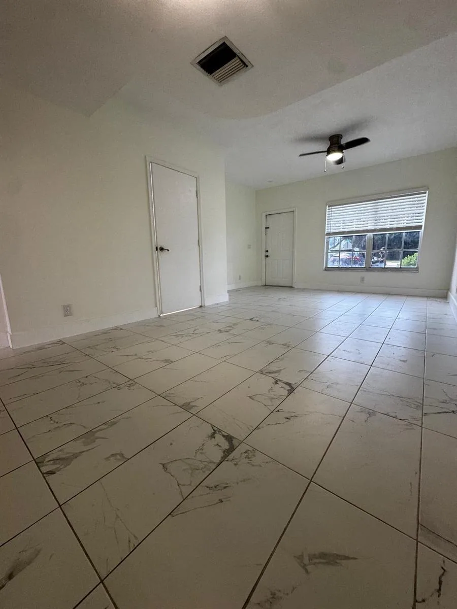 5444 JUBILEE Way # 216, Margate, FL 33063 photo 2