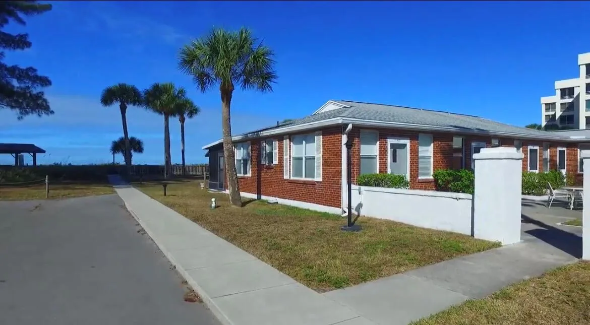 908 Villas Drive # 18, Venice, FL 34285