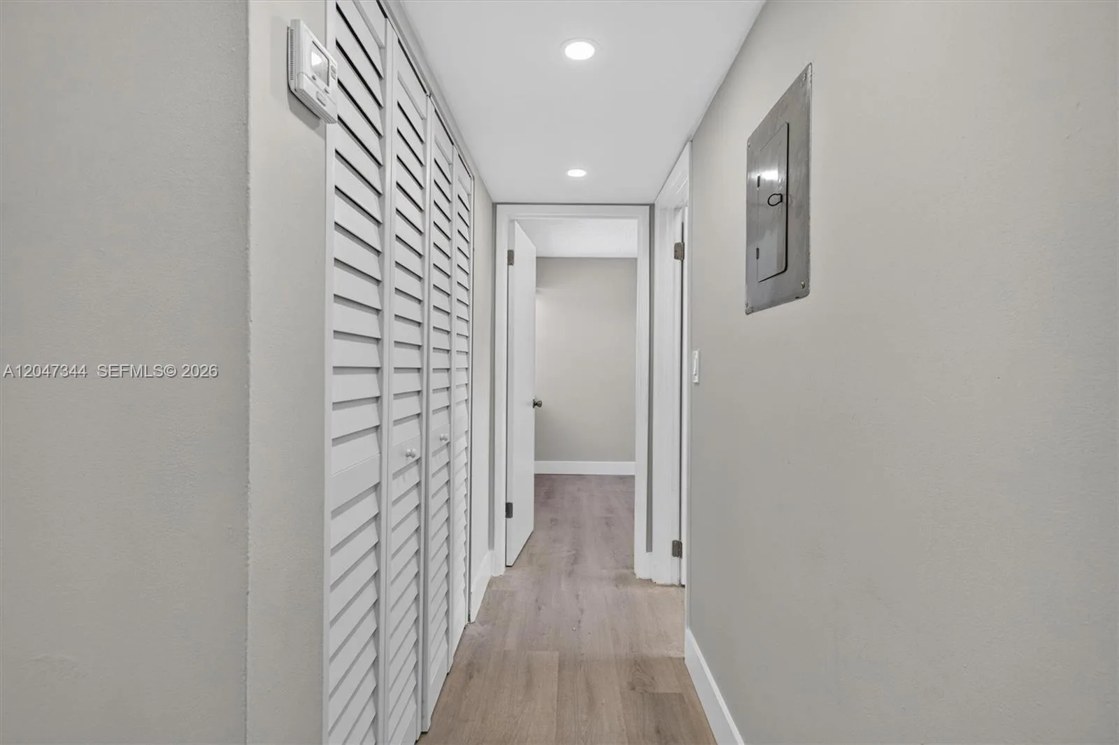 10080 NW 9th St Cir # 204, Miami, FL 33172 photo 5
