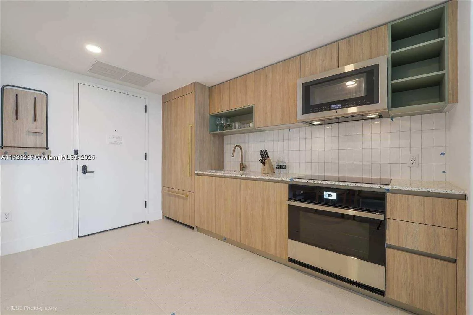 159 NE 6 # 3913, Miami, FL 33132 photo 3