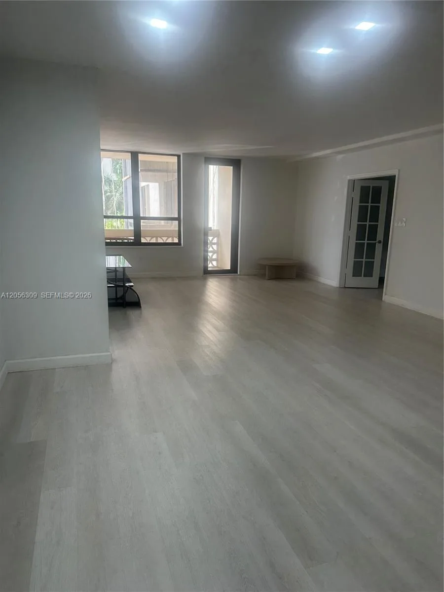 10185 Collins Ave # 309, Bal Harbour, FL 33154