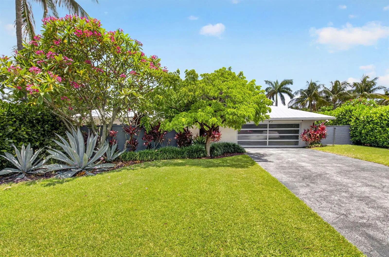 2006 NW 3rd Avenue, Delray Beach, FL 33444