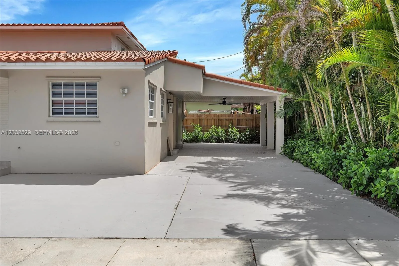 424 W 13th St, Hialeah, FL 33010