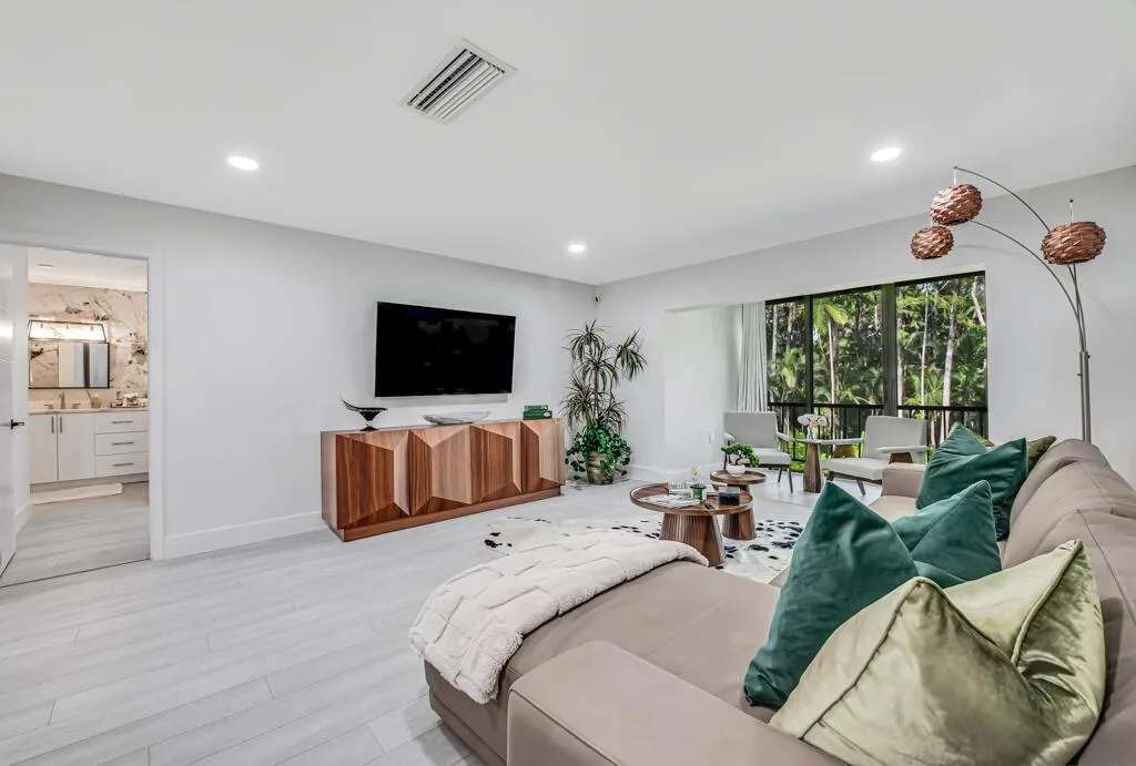 21362 Juego Circle # D, Boca Raton, FL 33433 photo 6