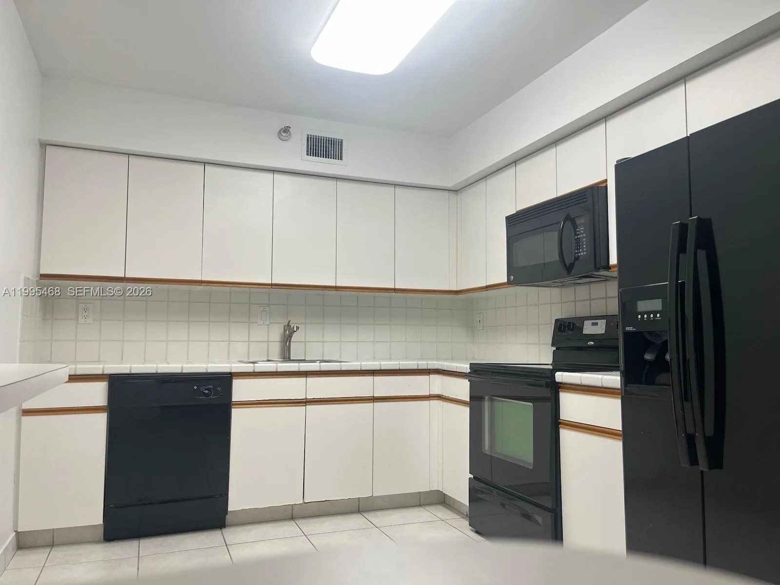 3530 Mystic Pointe Dr # 1711, Aventura, FL 33180 photo 4