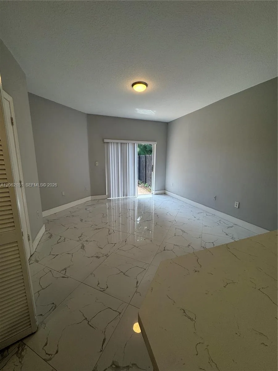 8360 NW 10th St # 9C, Miami, FL 33126 — zdjęcie 3
