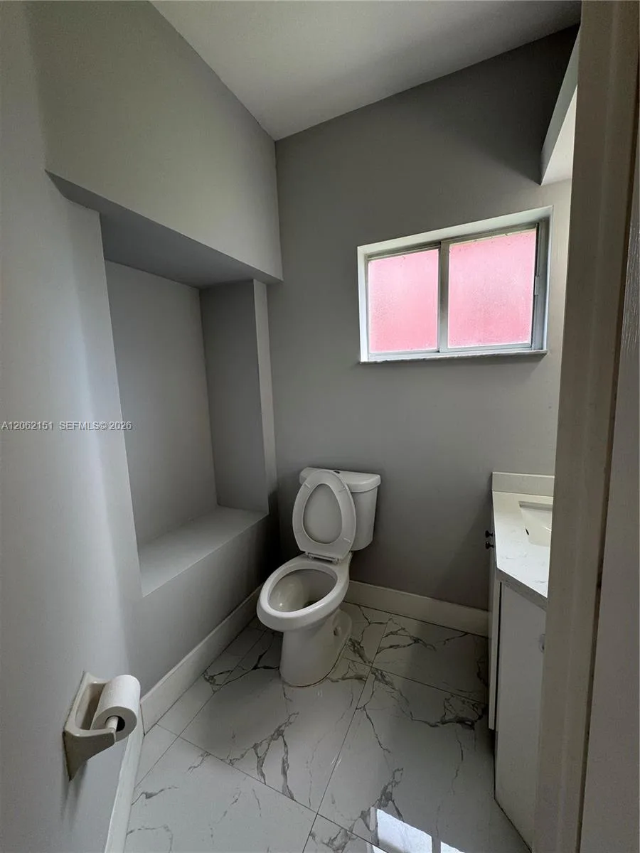 8360 NW 10th St # 9C, Miami, FL 33126 photo 7
