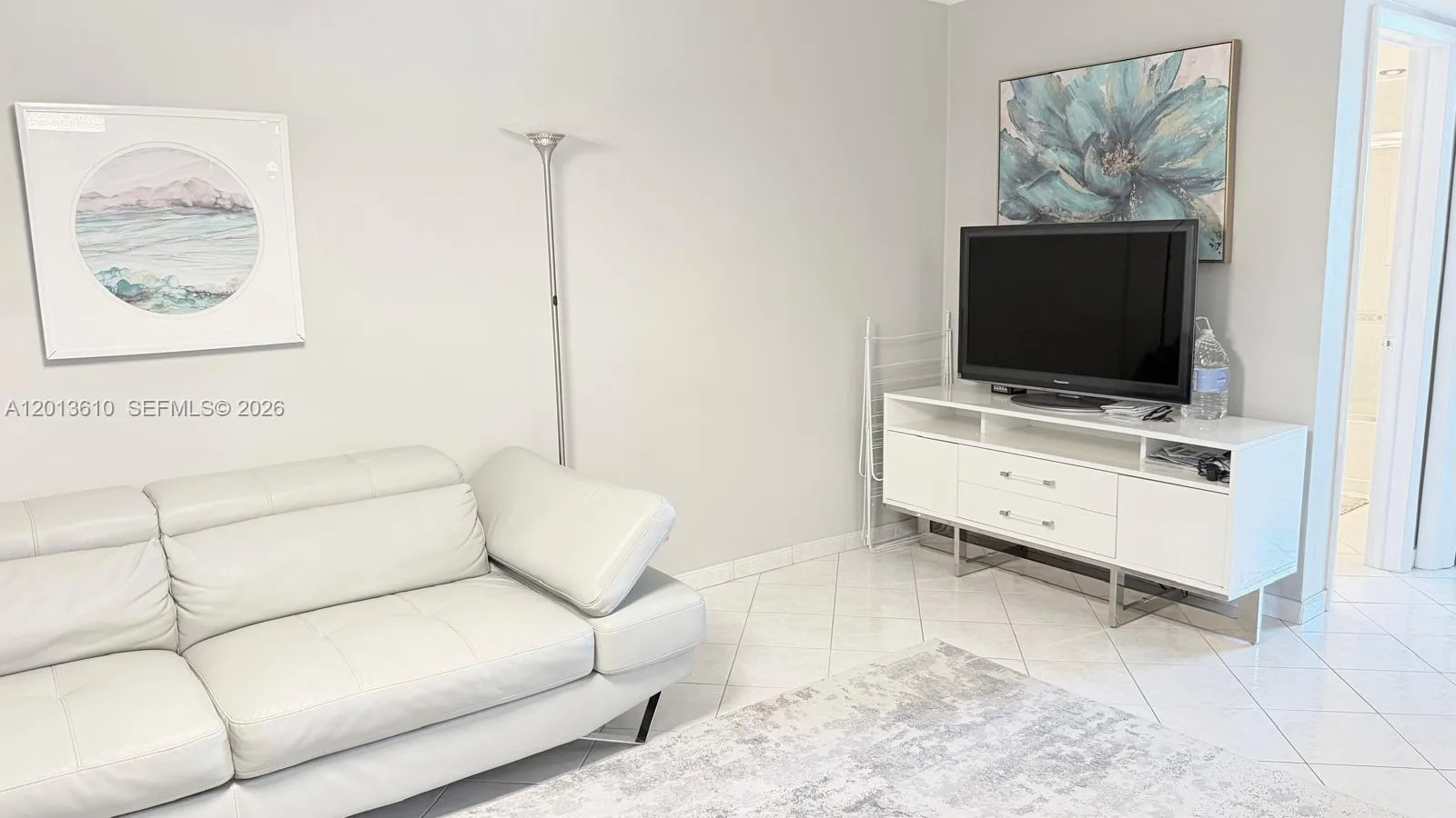 580 Egret Dr # 211, Hallandale Beach, FL 33009 photo 3