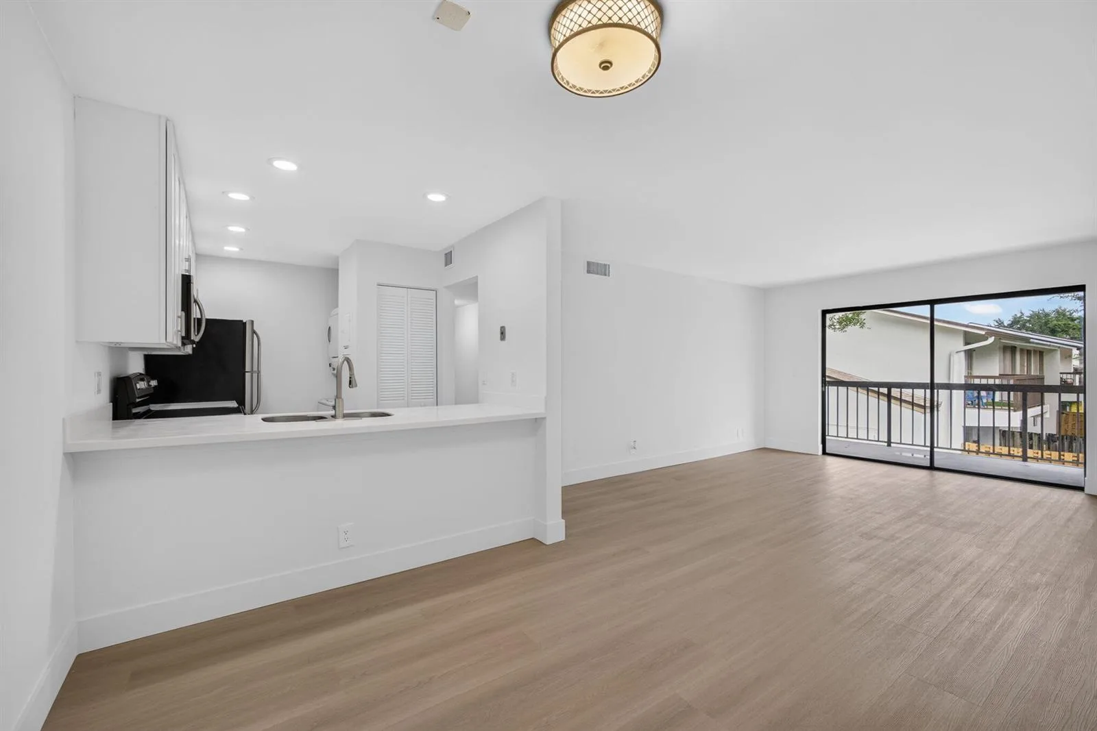 3404 Gardens E Drive # 21B, Palm Beach Gardens, FL 33410