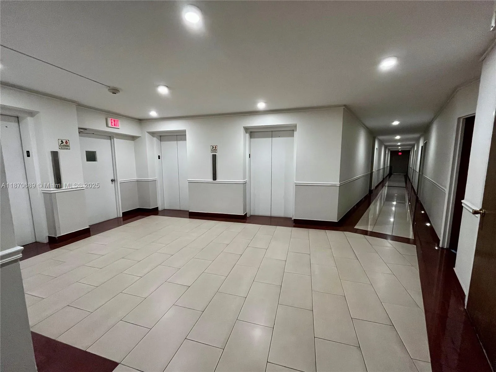 2899 Collins Ave # 1526, Miami Beach, FL 33140 photo 10