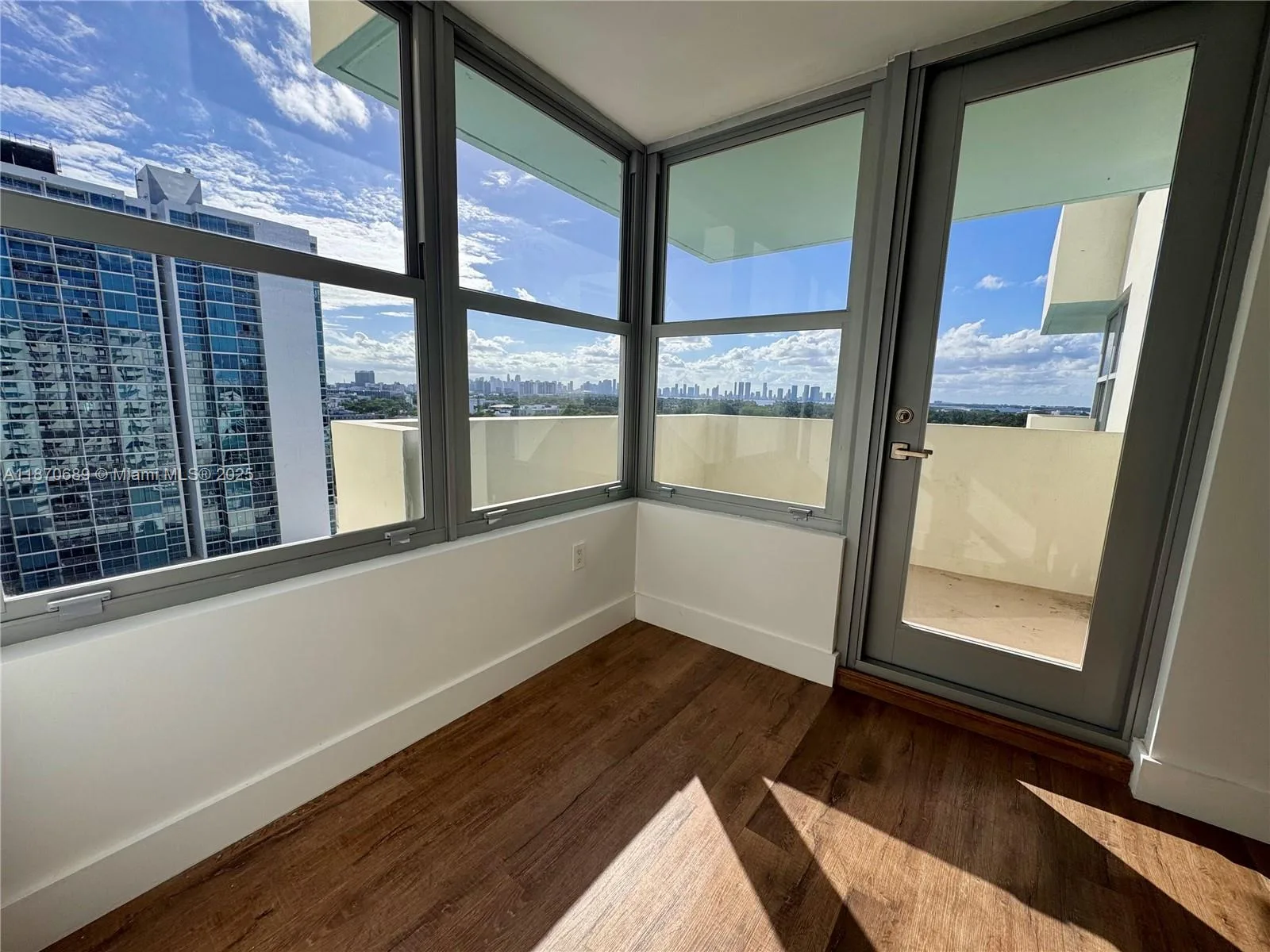 2899 Collins Ave # 1526, Miami Beach, FL 33140 photo 3