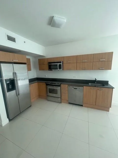 350 S Miami Ave # 1112, Miami, FL 33130