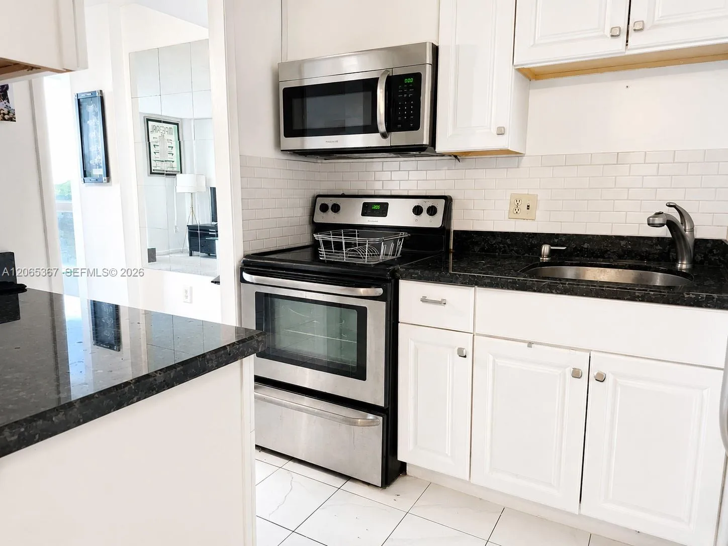 2841 NE 163rd St # 608, North Miami Beach, FL 33160 photo 4