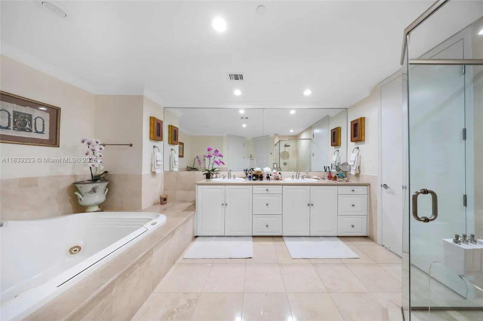 5959 Collins Ave # 1404, Miami Beach, FL 33140 photo 10
