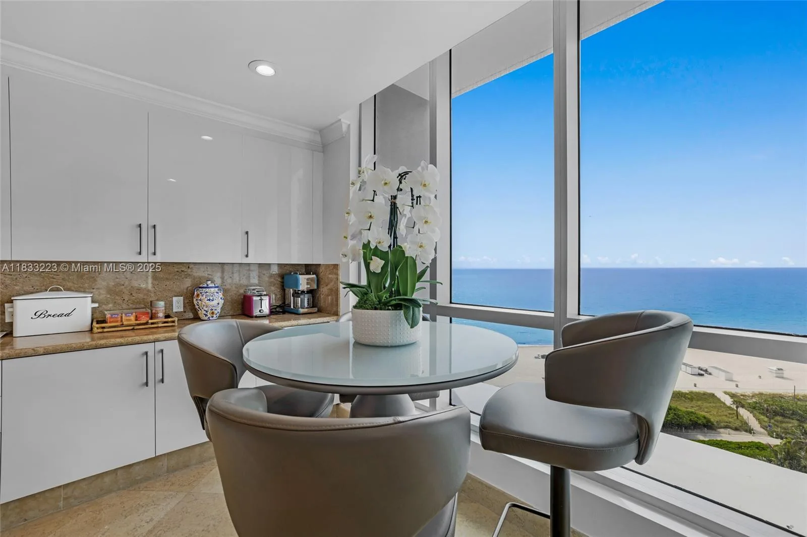 5959 Collins Ave # 1404, Miami Beach, FL 33140 photo 5