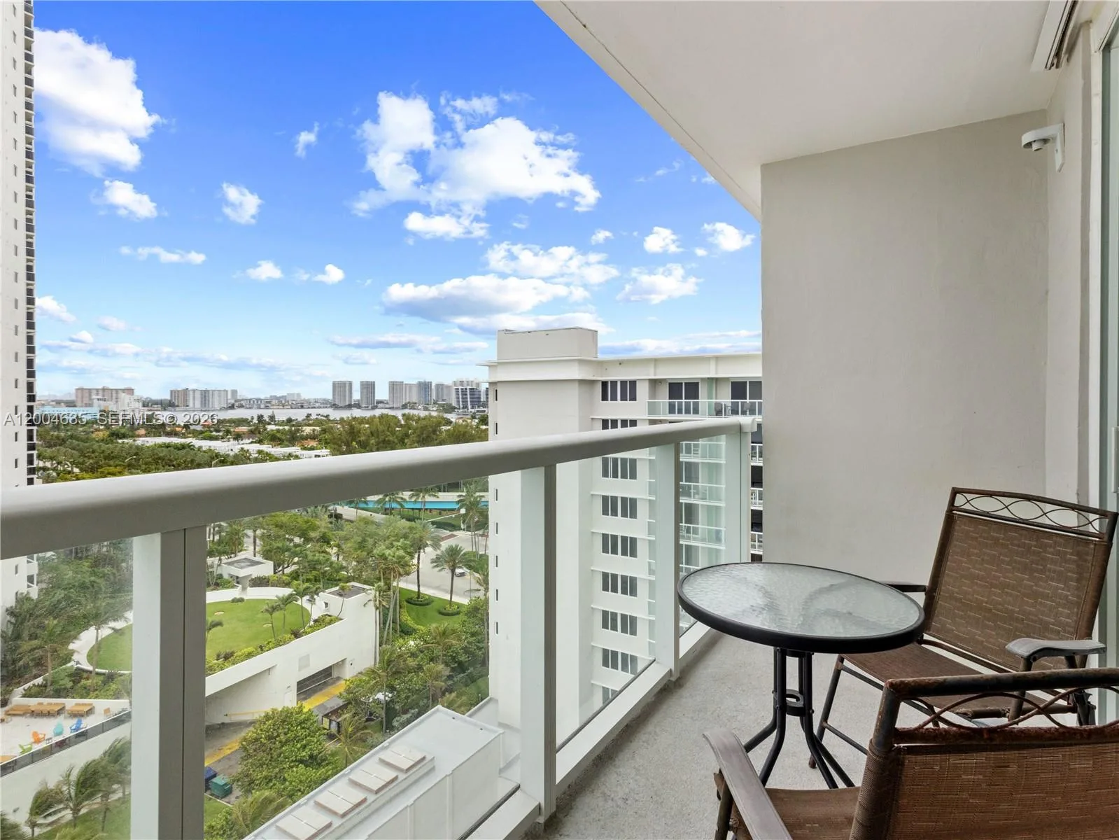 19201 Collins Ave # 1109, Sunny Isles Beach, FL 33160 photo 3