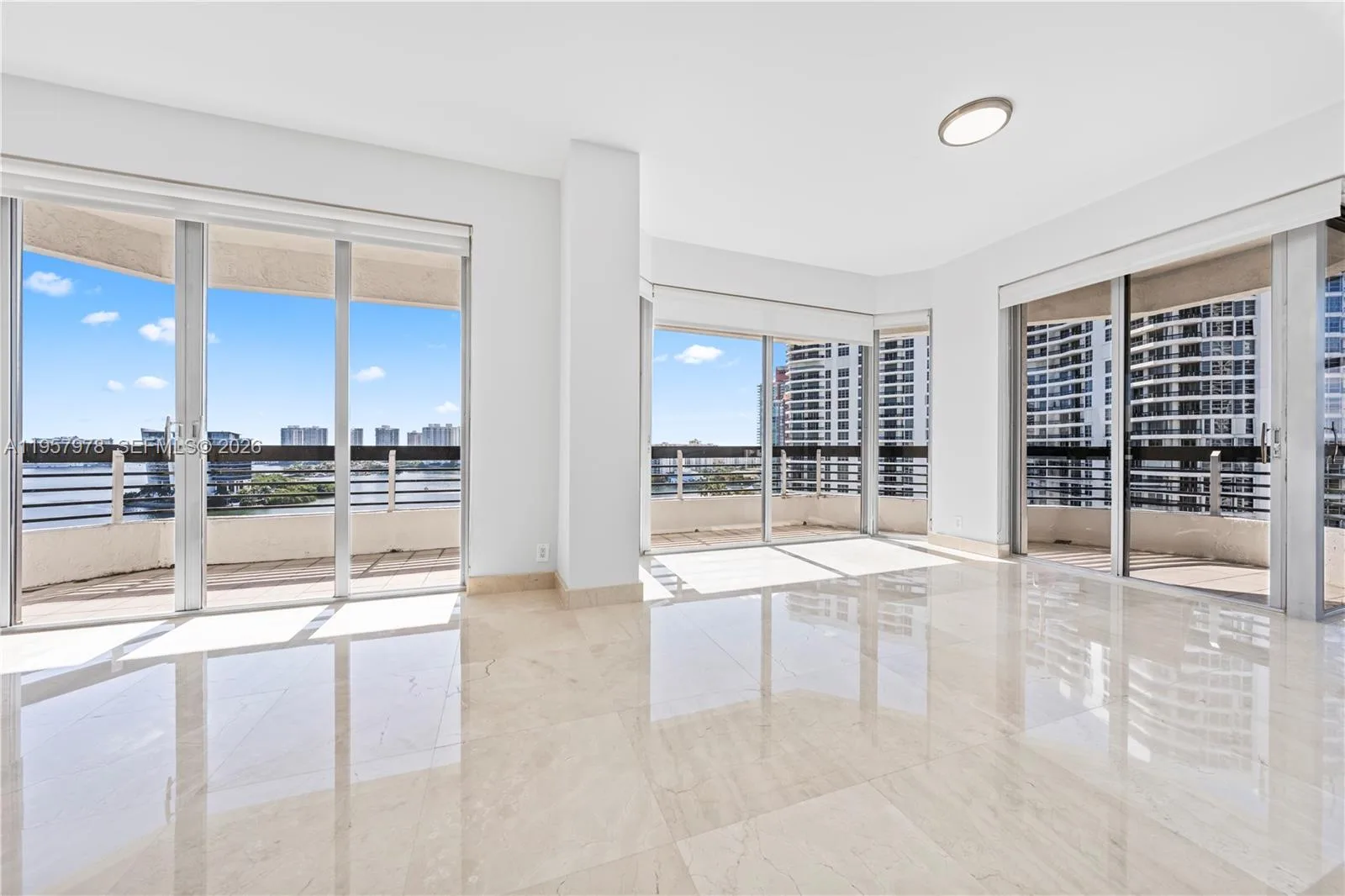 3600 Mystic Pointe Dr # PH6, Aventura, FL 33180 photo 10