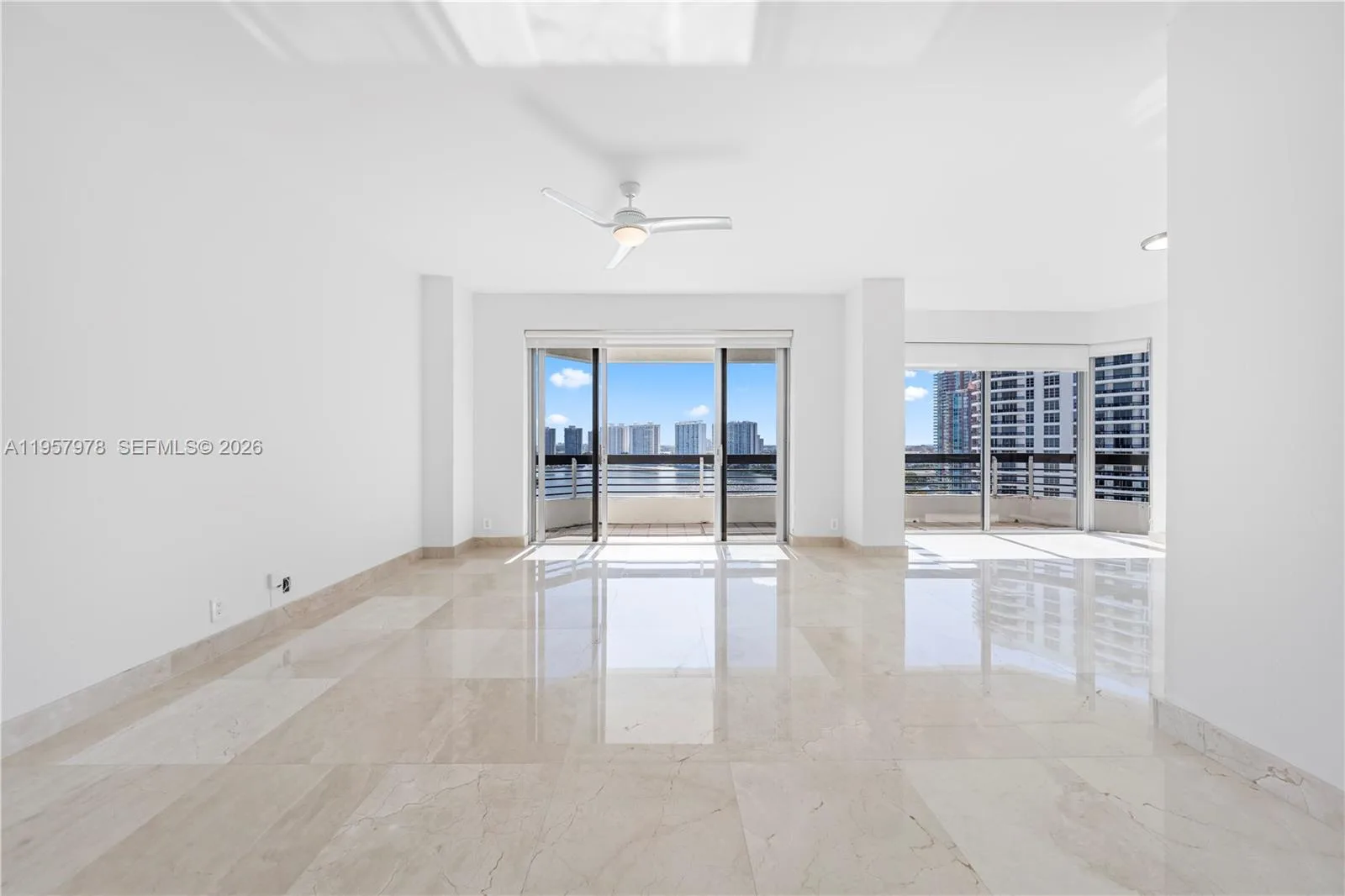 3600 Mystic Pointe Dr # PH6, Aventura, FL 33180 photo 13